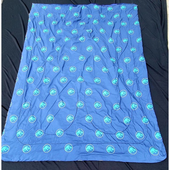 Jurassic World Twin Reversible Comforter Blanket - Picture 5 of 5